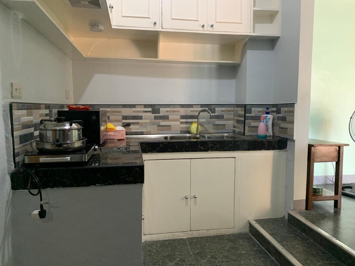 Beinte Singko de Marso Apartments Candon Buitenkant foto