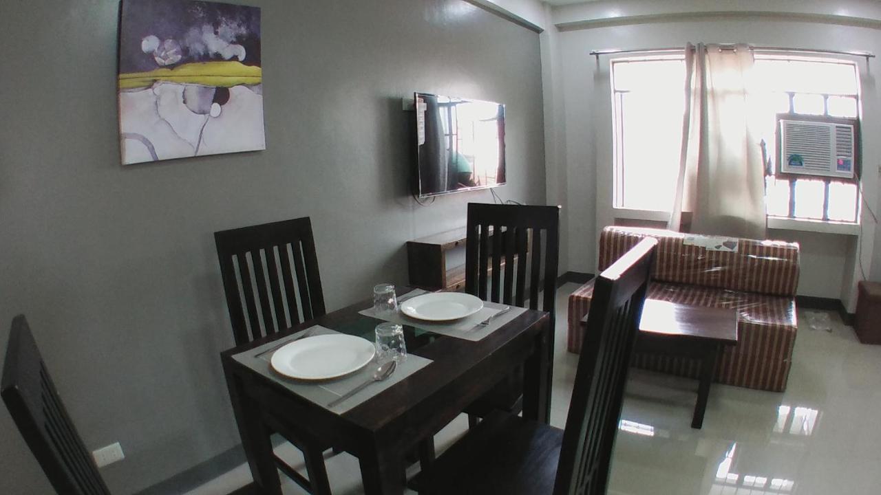 Beinte Singko de Marso Apartments Candon Buitenkant foto
