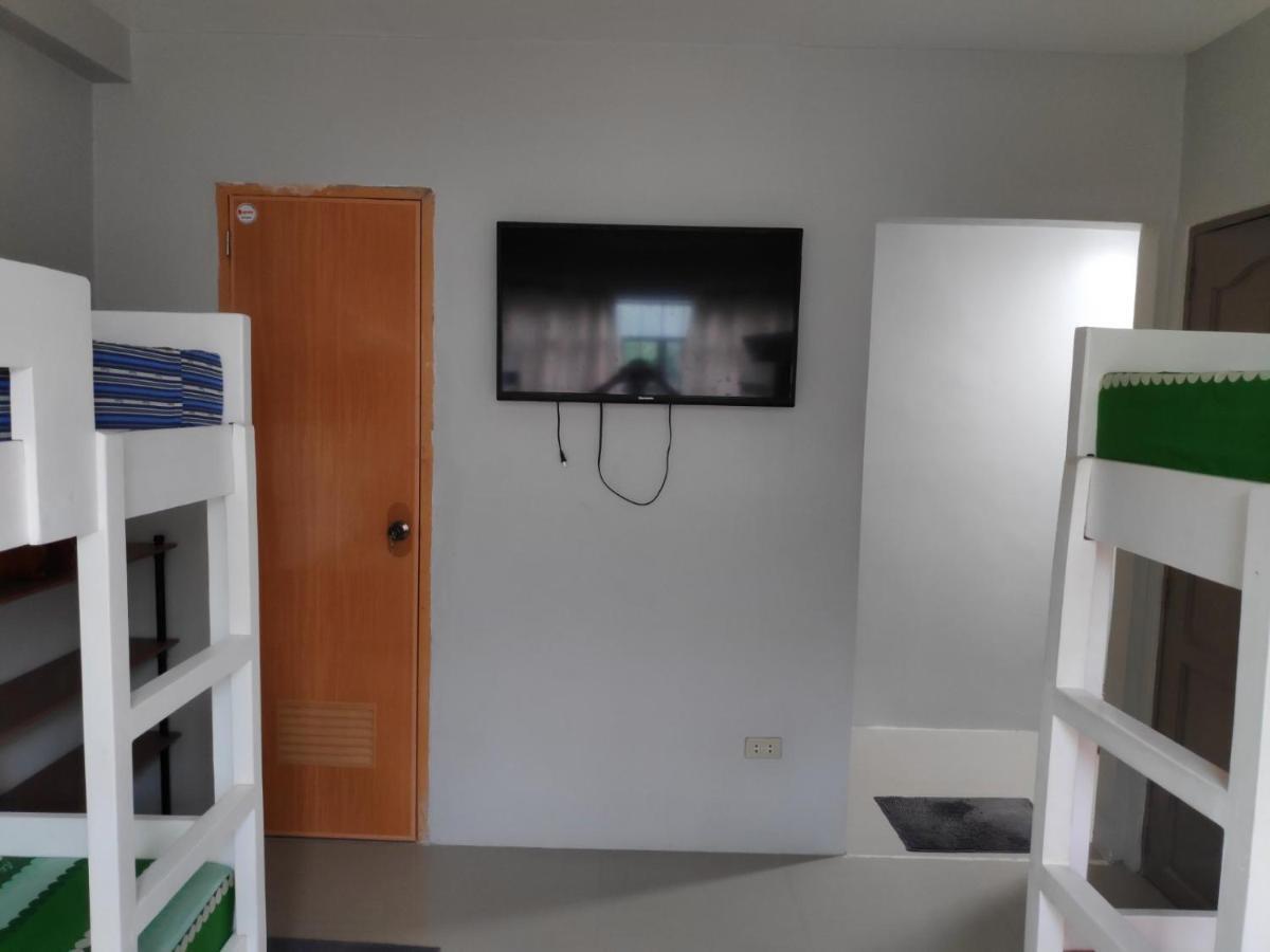 Beinte Singko de Marso Apartments Candon Buitenkant foto